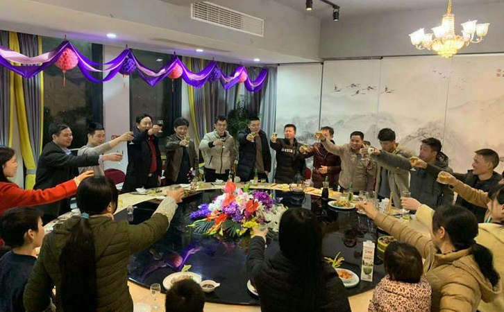 tpe加工生產(chǎn)廠家不斷創(chuàng)新和提升研發(fā)能力，調(diào)整控制硬度小菜一碟。